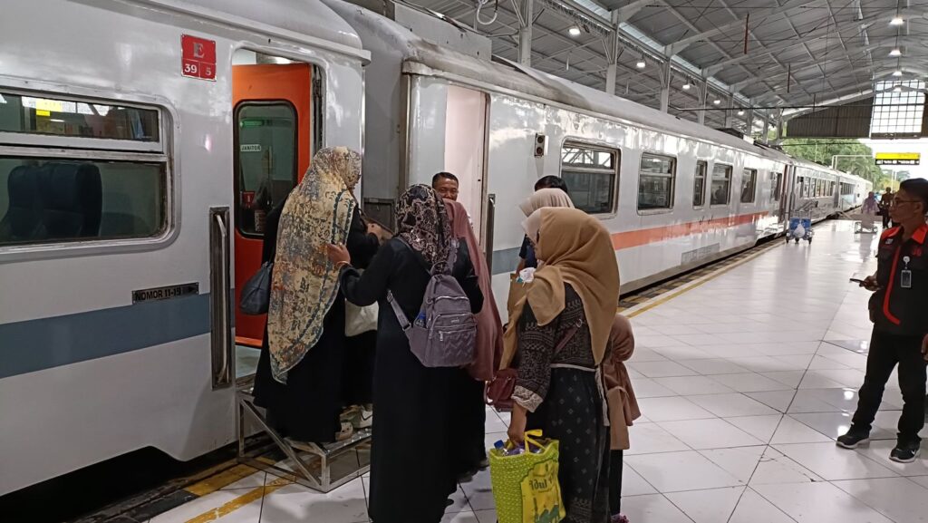 KAI-22-Juta-Pelanggan-4