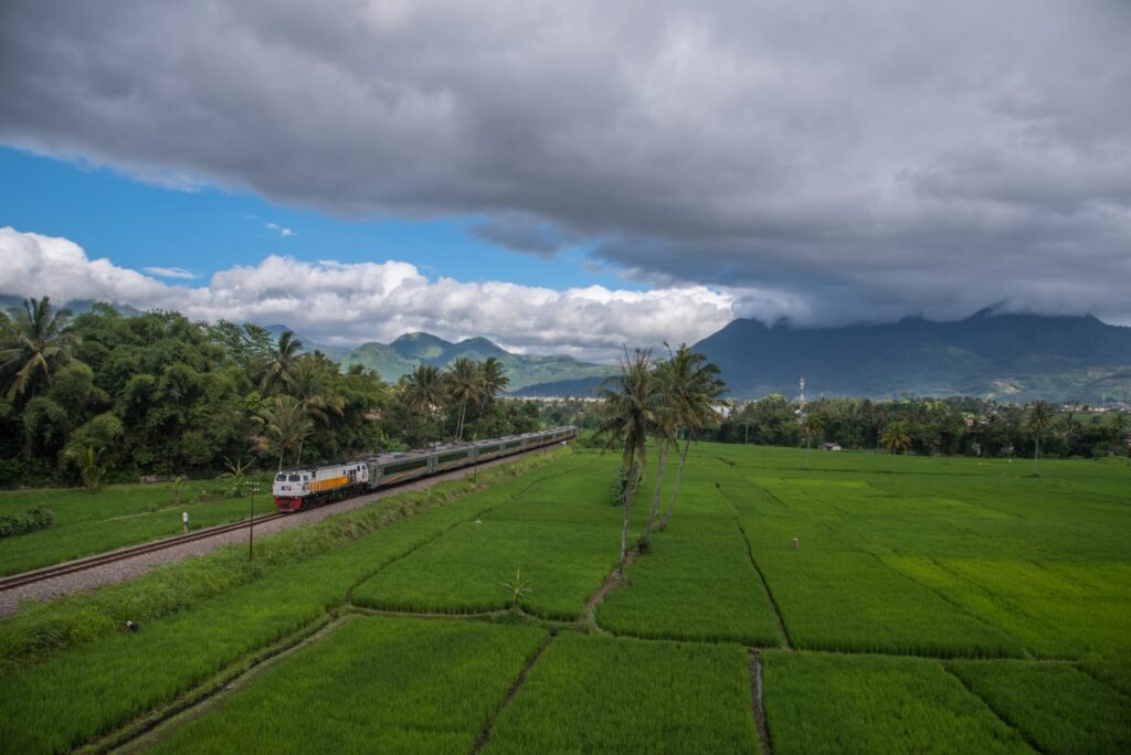 KAI-KA-Airlangga-1-7